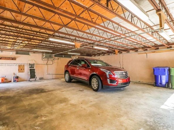 5900 NE 5th Ave, Miami FL 33137