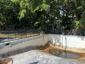 5900 NE 5th Ave, Miami FL 33137