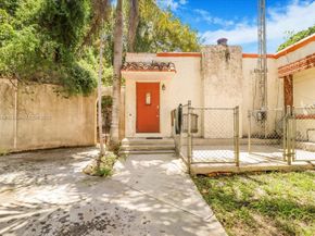 5900 NE 5th Ave, Miami FL 33137