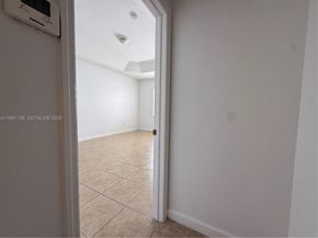 4045 NE 15th St, Homestead FL 33033