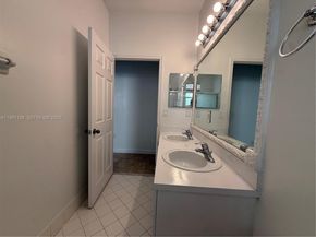 4045 NE 15th St, Homestead FL 33033