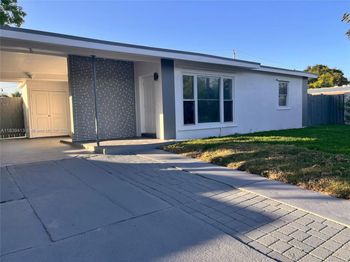 1321 NE 43rd Ct