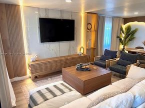 601 NW 10th St, Hallandale Beach FL 33009