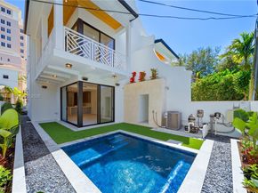 2710 S Le Jeune Rd, Coral Gables FL 33134