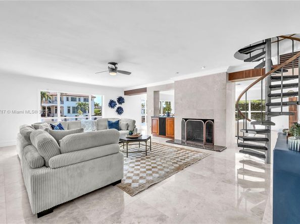 4440 NE 23rd Ave, Lighthouse Point FL 33064