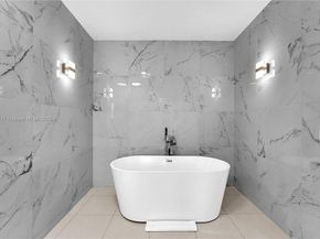 4440 NE 23rd Ave, Lighthouse Point FL 33064