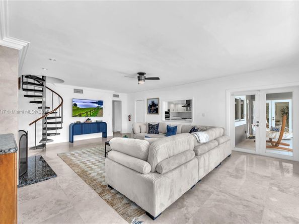 4440 NE 23rd Ave, Lighthouse Point FL 33064