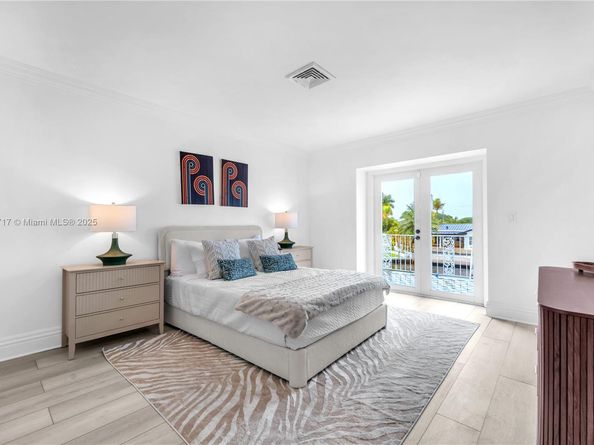 4440 NE 23rd Ave, Lighthouse Point FL 33064