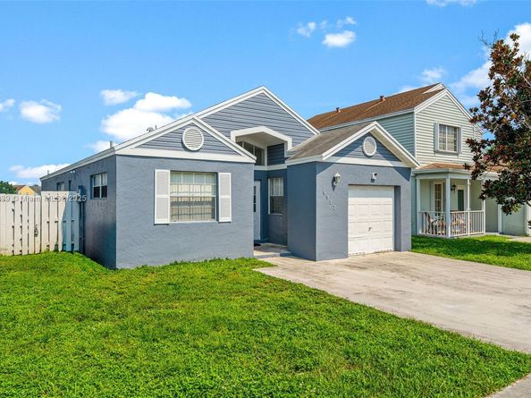 9917 W Elm Ln, Miramar FL 33025