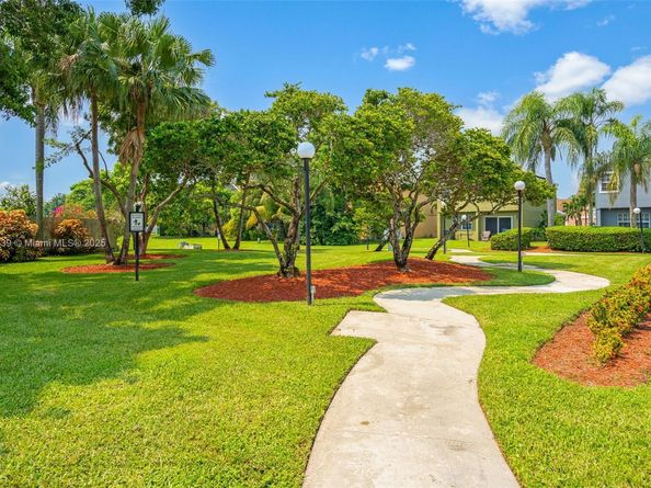 9917 W Elm Ln, Miramar FL 33025