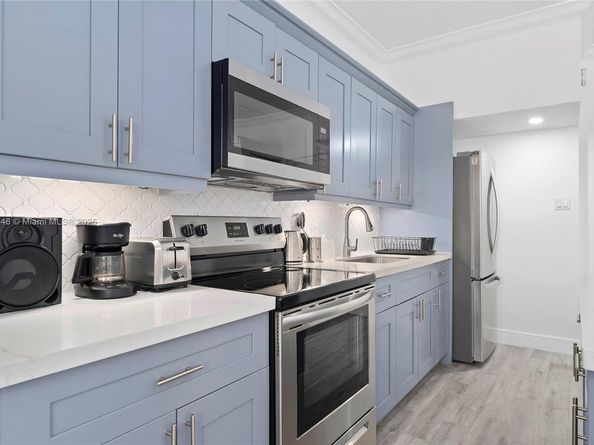 Undisclosed Address #A11857546, Hallandale Beach FL 33009