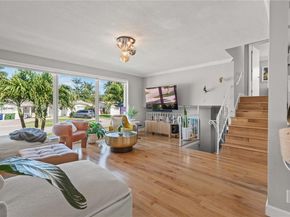 1016 NE 4th Ct, Hallandale Beach FL 33009