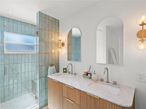 1016 NE 4th Ct, Hallandale Beach FL 33009