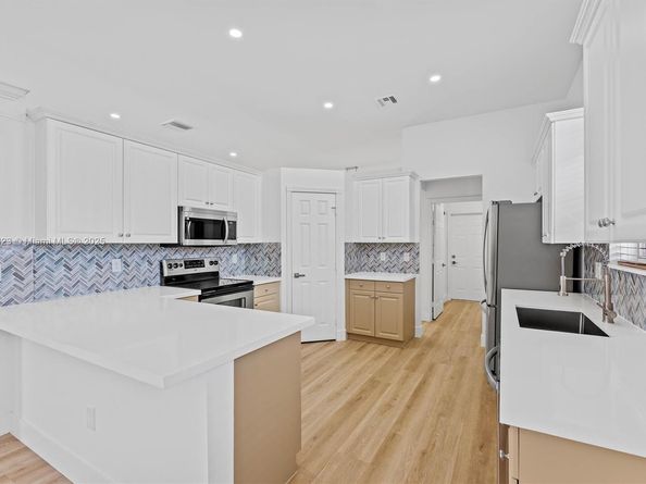 5060 SW 163rd Ave, Miramar FL 33027