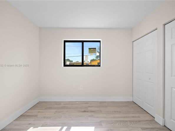 3850 NW 188th St, Miami Gardens FL 33055