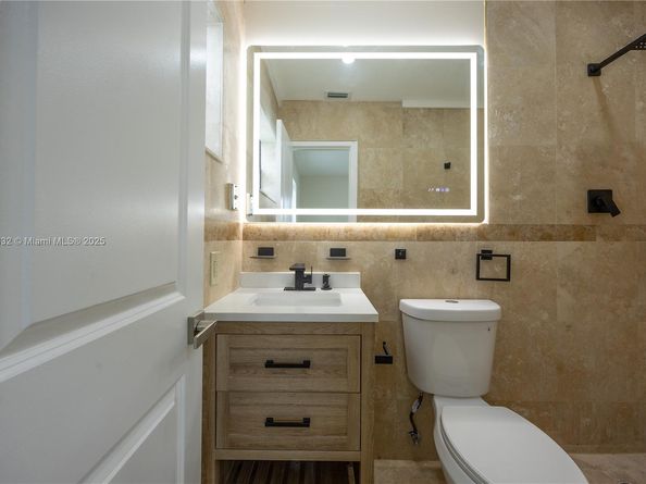 3850 NW 188th St, Miami Gardens FL 33055