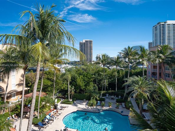 19801 E Country Club Dr 4508, Aventura FL 33180
