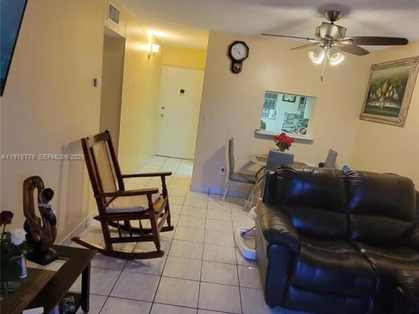 6820 W Flagler St 207, Miami FL 33144