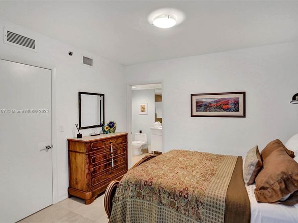 1850 S Ocean Dr 3301, Hallandale Beach FL 33009