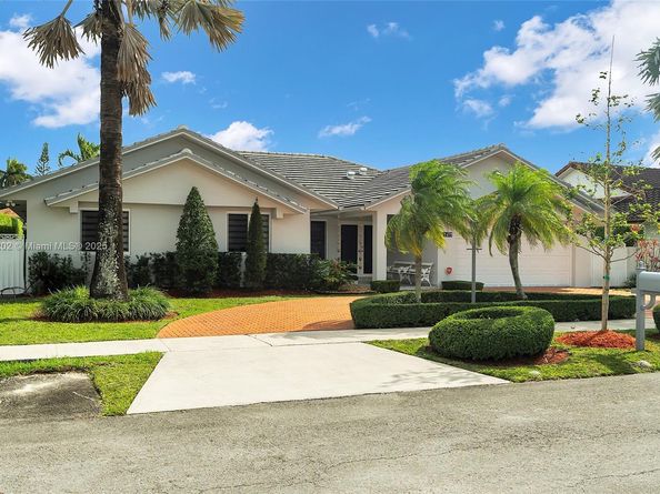 11472 SW 28th Ter, Miami FL 33165