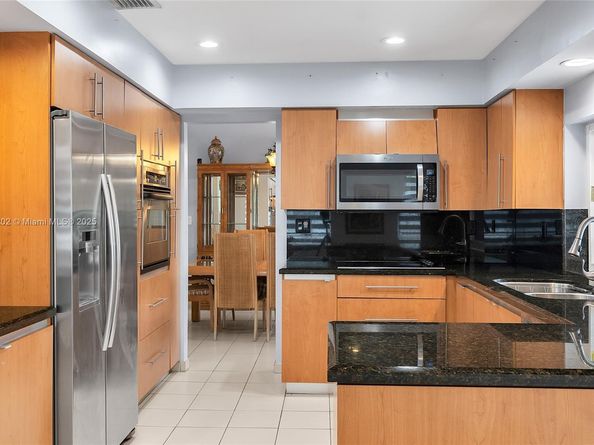 11472 SW 28th Ter, Miami FL 33165