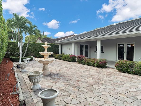 11472 SW 28th Ter, Miami FL 33165