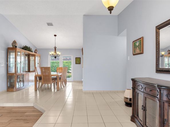 11472 SW 28th Ter, Miami FL 33165