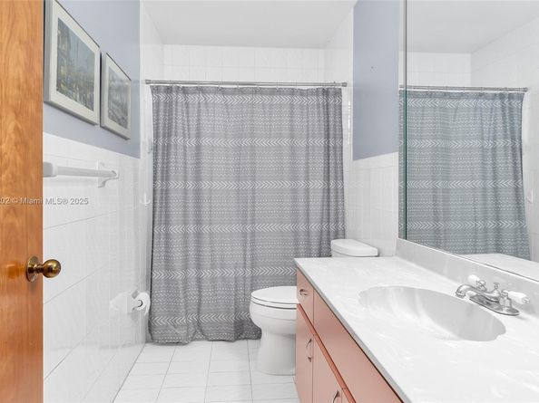 11472 SW 28th Ter, Miami FL 33165