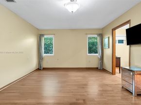 11472 SW 28th Ter, Miami FL 33165