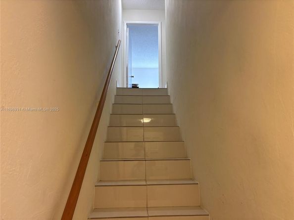 10806 N Kendall Dr P26, Miami FL 33176