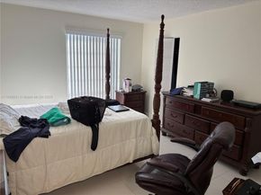 10806 N Kendall Dr P26, Miami FL 33176