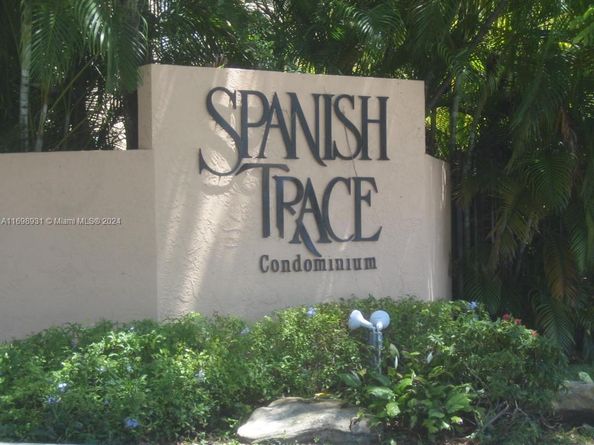 10806 N Kendall Dr P26, Miami FL 33176