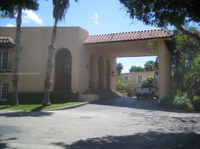 10806 N Kendall Dr P26, Miami FL 33176