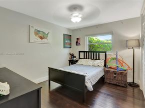 1824 SW 100th Ave, Miami FL 33165