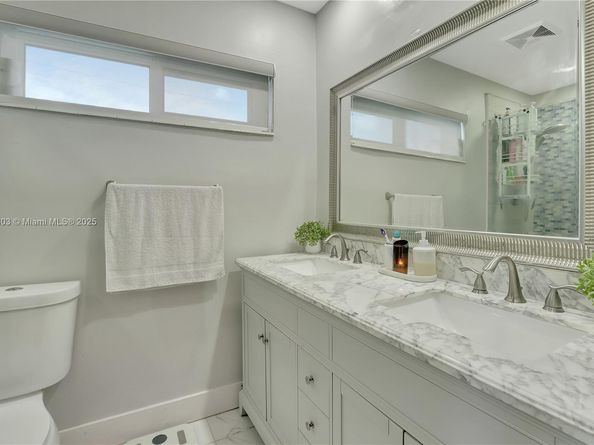 1824 SW 100th Ave, Miami FL 33165
