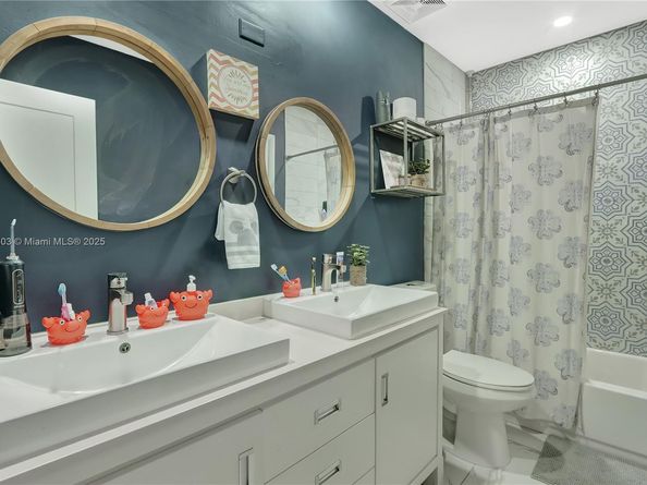 1824 SW 100th Ave, Miami FL 33165