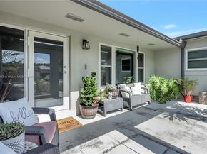1824 SW 100th Ave, Miami FL 33165