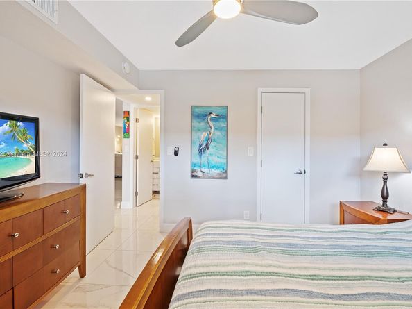 711 S Hollybrook Dr 109, Pembroke Pines FL 33025