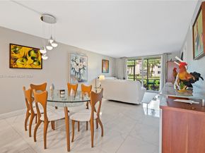711 S Hollybrook Dr 109, Pembroke Pines FL 33025