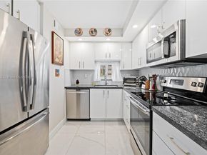 711 S Hollybrook Dr 109, Pembroke Pines FL 33025