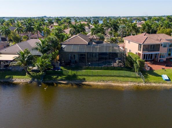 18991 SW 32nd St, Miramar FL 33029