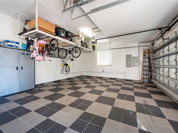 18991 SW 32nd St, Miramar FL 33029