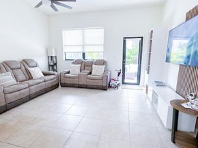 470 SE 34TH Ter, Homestead FL 33033