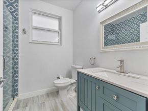 6713 NW 80th Mnr, Parkland FL 33067