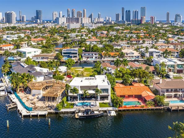 16470 NE 30th Ave, North Miami Beach FL 33160