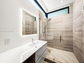 16470 NE 30th Ave, North Miami Beach FL 33160