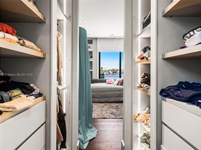 16470 NE 30th Ave, North Miami Beach FL 33160