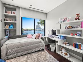 16470 NE 30th Ave, North Miami Beach FL 33160