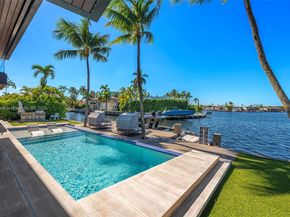 16470 NE 30th Ave, North Miami Beach FL 33160