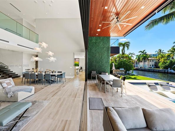 16470 NE 30th Ave, North Miami Beach FL 33160